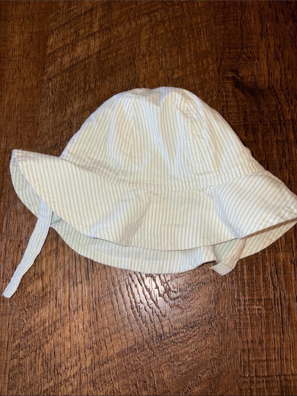 Carter's White & Green Striped Dress, Hat, Bloomers Set - 6M - Picture 6 of 7